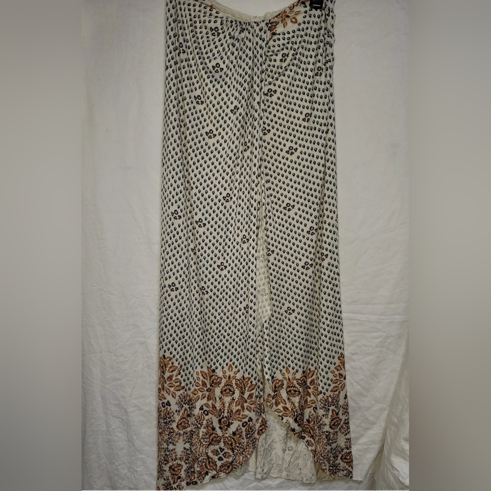 FREE PEOPLE Maxi Wrap Skirt Women Size Medium Ivory Brown Black Pattern Raw Edge